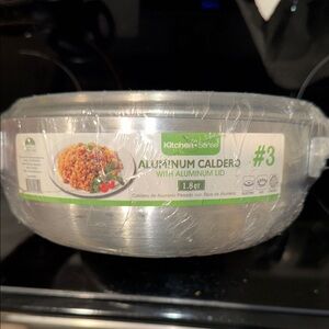 Aluminum Caldero with Lid - Silver 1.8 Qt.